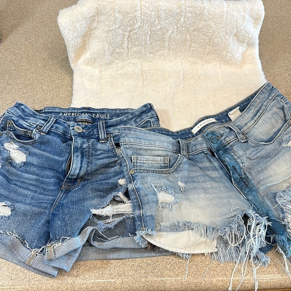 shortshortw/holes/distressed/8American Eagle